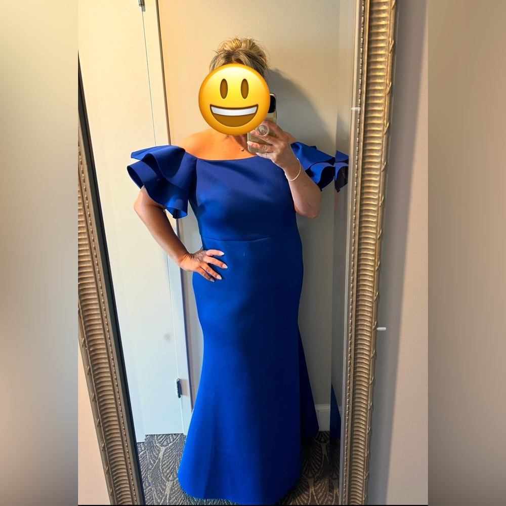 Eliza J Plus size Ruffle Sleeve Off the Shoulder Mermaid Gown 16W Cobalt blue
